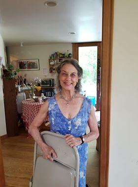 Marya with chair 710 19 ripostes copy.jpg Marya with chair 710 19 ripostes copy